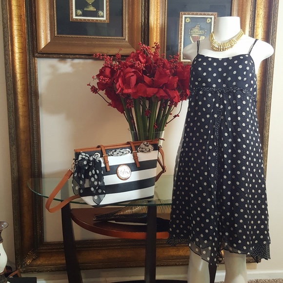 Elizabeth Wayman a Pea in the Pod Maternity dress - Picture 1 of 8